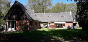 Grande maison au calme au cœur d un bois 11 personnes